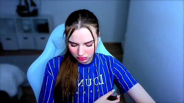 StellaLawless online show from 11-09-25, 02:21