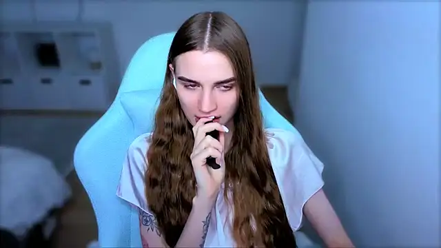 StellaLawless online show from 09-27-25, 08:37