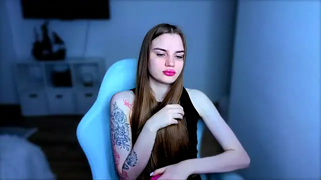 StellaLawless online show from 11-22-25, 09:35