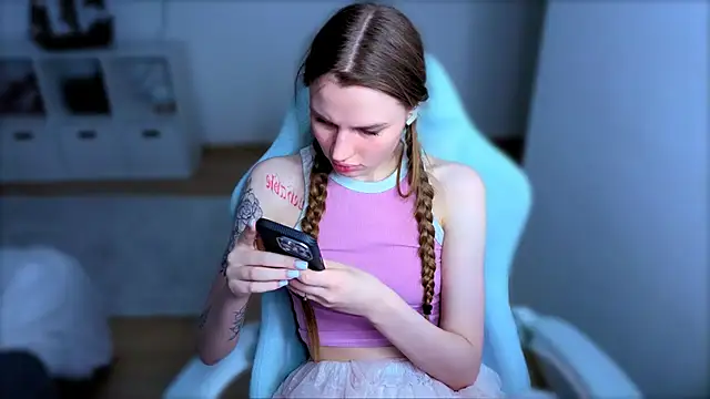 StellaLawless online show from 02-22-26, 12:51