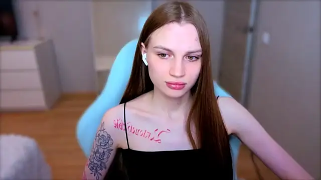 StellaLawless online show from 05-07-26, 07:50