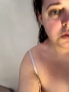 Snapshot of Vikkancs_X chatting on 11-25-25, 12:27 Vikkancs X online show from 11-25-25, 12:27