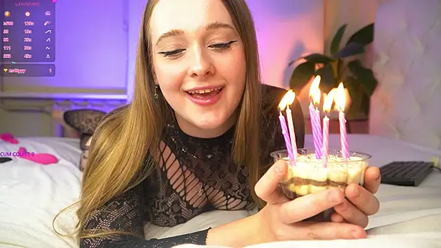 GlitterZOE online show from 07-02-26, 08:04