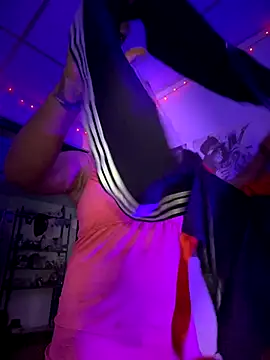 Kimber 666 online show from 10-10-25, 08:09
