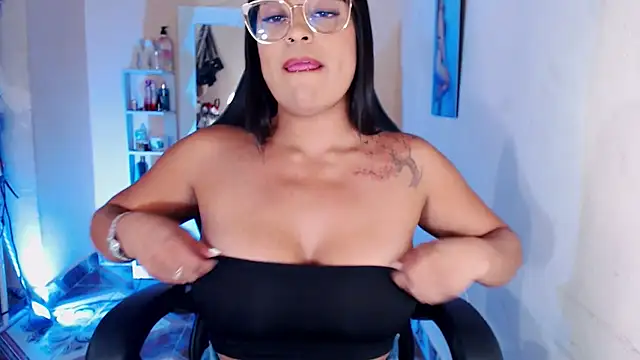 AmandaMarii online show from 12-13-24, 01:04