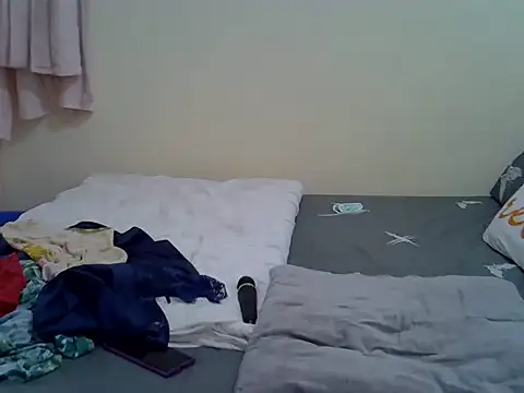 Sweet Bear online show from 12-17-25, 06:07