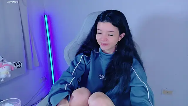 Snapshot of stephybrown chatting on 01-13-26, 10:13 stephybrown online show from 01-13-26, 10:13