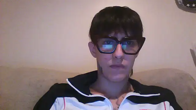 Snapshot of nickfxx chatting on 06-09-26, 02:23 nickfxx online show from 06-09-26, 02:23
