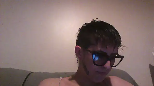 Snapshot of nickfxx chatting on 10-23-25, 12:09 nickfxx online show from 10-23-25, 12:09