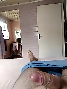 danielsafado222 online show from 12-17-25, 02:00