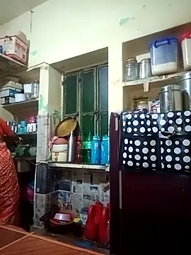 Snapshot of Payel-sharma chatting on 02-11-25, 08:37 Payel-sharma online show from 02-11-25, 08:37