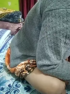 Snapshot of Payel-sharma chatting on 02-13-25, 04:00 Payel-sharma online show from 02-13-25, 04:00