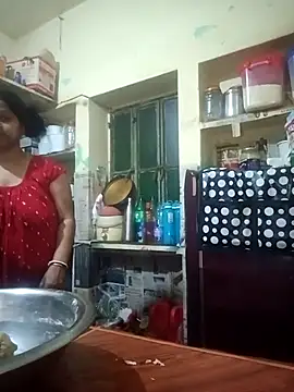 Snapshot of Payel-sharma chatting on 03-08-25, 04:06 Payel-sharma online show from 03-08-25, 04:06