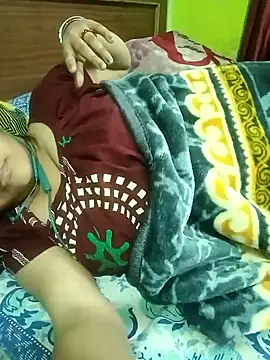 Snapshot of Payel-sharma chatting on 02-13-25, 10:12 Payel-sharma online show from 02-13-25, 10:12