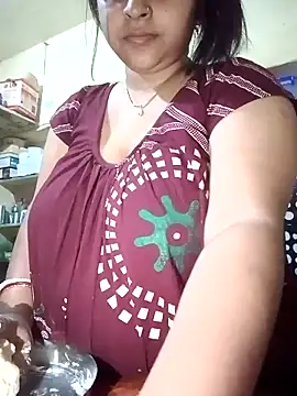 Snapshot of Payel-sharma chatting on 02-27-25, 04:32 Payel-sharma online show from 02-27-25, 04:32