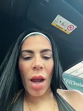 Snapshot of valecruz903 chatting on 02-12-26, 03:45 valecruz903 online show from 02-12-26, 03:45