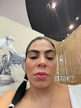 valecruz903 online show from 10-28-25, 04:06