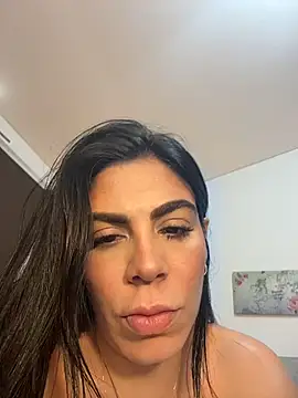 valecruz903 online show from 12-04-25, 05:34