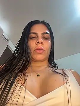 Snapshot of valecruz903 chatting on 01-16-26, 03:05 valecruz903 online show from 01-16-26, 03:05