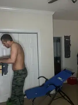 Snapshot of TheOnlyTwinTowers chatting on 02-22-25, 08:07 TheOnlyTwinTowers online show from 02-22-25, 08:07