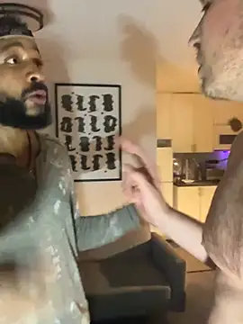 Snapshot of TheOnlyTwinTowers chatting on 03-01-26, 06:35 TheOnlyTwinTowers online show from 03-01-26, 06:35