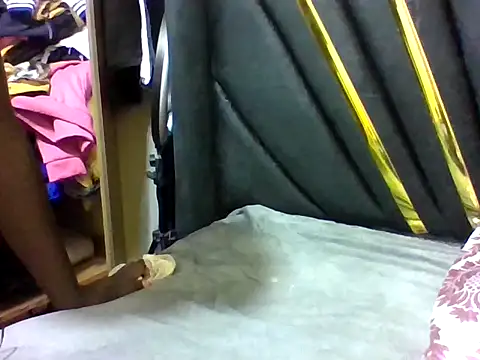 Snapshot of vilah chatting on 02-13-26, 07:14 vilah online show from 02-13-26, 07:14