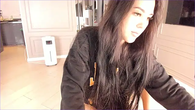 Snapshot of furry_bear chatting on 03-10-25, 03:52 furry bear online show from 03-10-25, 03:52