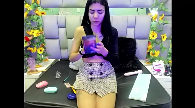 Snapshot of IsisRouse chatting on 02-25-25, 02:47 IsisRouse online show from 02-25-25, 02:47