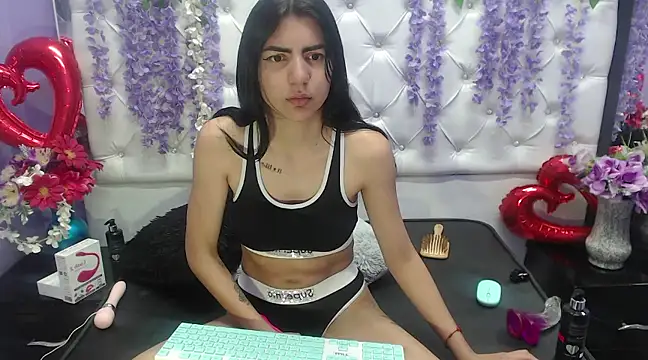 Snapshot of IsisRouse chatting on 02-27-25, 10:11 IsisRouse online show from 02-27-25, 10:11