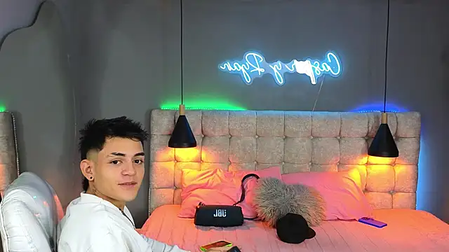 Paradise boy s online show from 12-09-24, 11:24