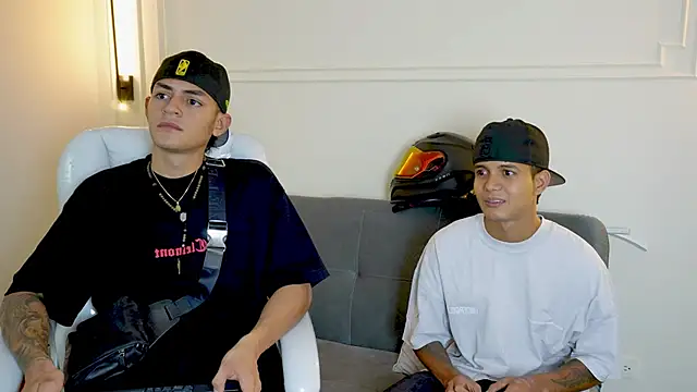 Paradise boy s online show from 01-25-25, 12:59