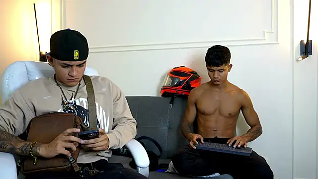 Paradise boy s online show from 02-11-25, 01:20