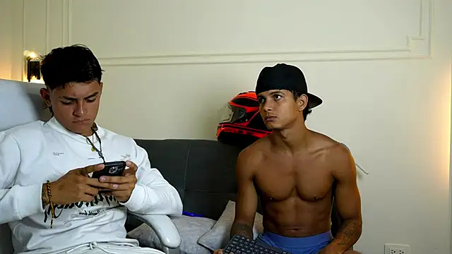 Paradise boy s online show from 02-07-25, 12:42