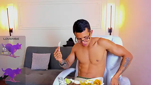 Paradise boy s online show from 02-24-26, 07:15