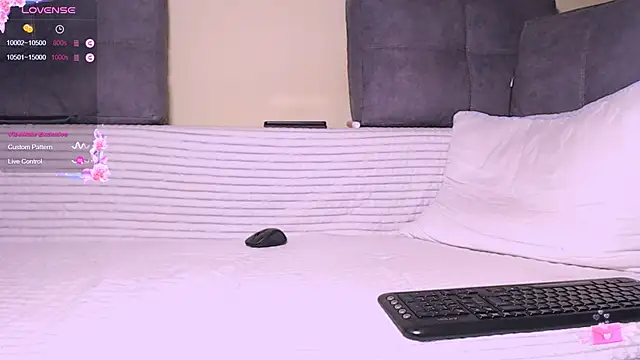 Snapshot of Lina_Owl chatting on 03-02-25, 08:14 Lina Owl online show from 03-02-25, 08:14