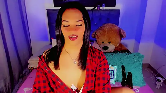 Zakura hot1 online show from 11-28-25, 09:09