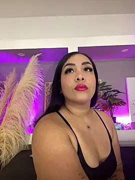 Snapshot of Sheeryl__ chatting on 07-11-26, 05:19 Sheeryl online show from 07-11-26, 05:19
