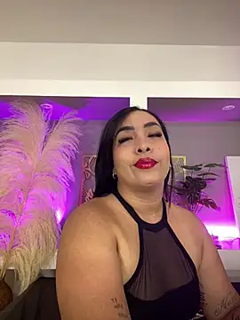 Snapshot of Sheeryl__ chatting on 06-28-26, 05:36 Sheeryl online show from 06-28-26, 05:36