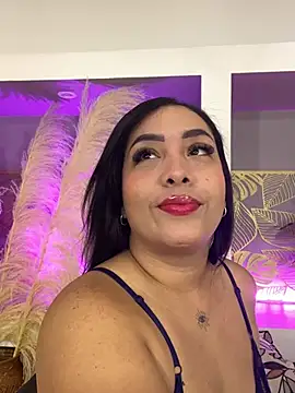 Snapshot of Sheeryl__ chatting on 07-03-26, 05:36 Sheeryl online show from 07-03-26, 05:36