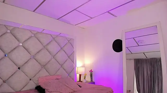 alessiaferry online show from 11-29-25, 08:31