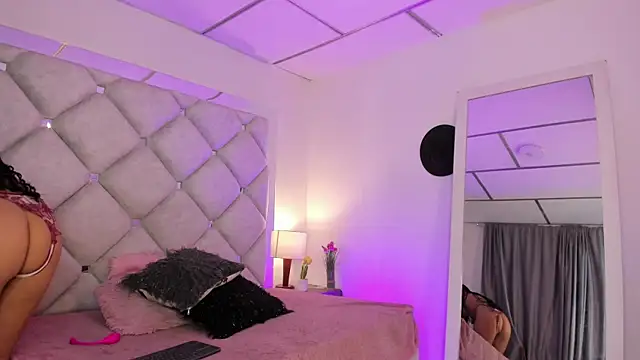 alessiaferry online show from 11-21-25, 07:13