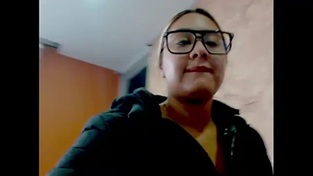 Miabonnett  online show from 01-14-26, 12:20