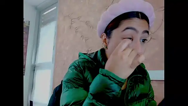 Miabonnett  online show from 09-30-25, 12:11