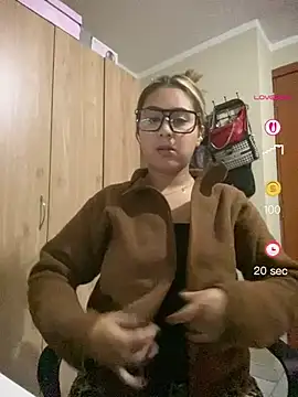 Miabonnett  online show from 05-07-26, 12:59