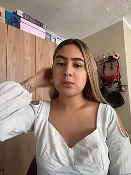 Miabonnett  online show from 07-16-26, 02:36