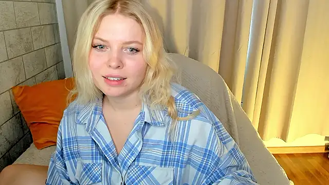 Eva Kynu online show from 12-03-24, 06:32