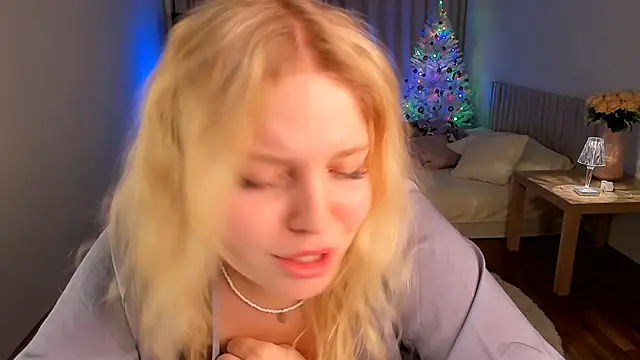 Eva Kynu online show from 12-28-24, 10:58