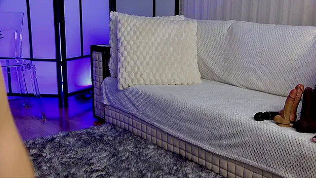 OnlyXandra online show from 11-02-25, 05:23