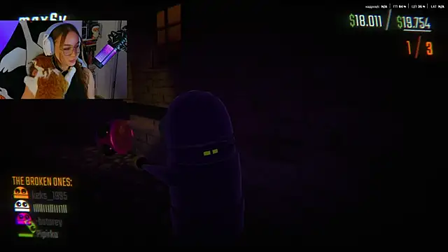 Snapshot of Emili1- chatting on 03-19-25, 05:17 Emili1- online show from 03-19-25, 05:17