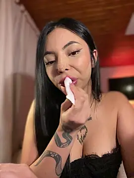 eva elifee online show from 10-30-25, 02:32